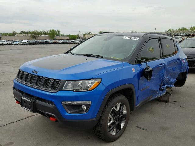 3C4NJDDB2JT234523 - 2018 JEEP COMPASS TR BLUE photo 2