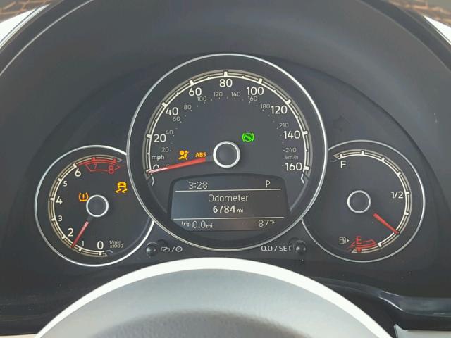 3VW517AT5HM821573 - 2017 VOLKSWAGEN BEETLE S/S 白色 照片 8