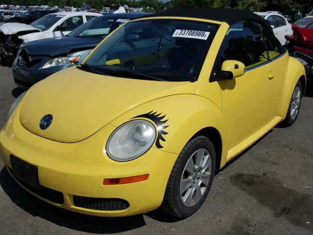 3VWPF31Y78M410304 - 2008 VOLKSWAGEN NEW BEETLE 黄色 照片 2