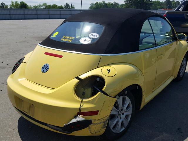 3VWPF31Y78M410304 - 2008 VOLKSWAGEN NEW BEETLE YELLOW photo 4