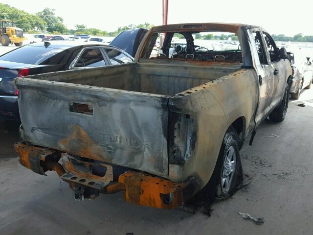 5TFRM5F19HX120181 - 2017 TOYOTA TUNDRA DOU BURN photo 4