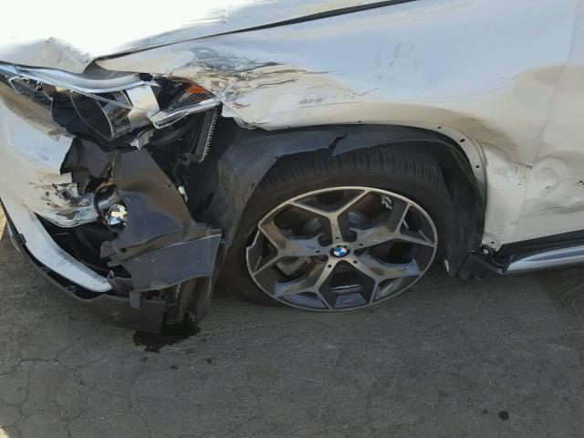 WBXHT3C39H5F73078 - 2017 BMW X1 XDRIVE2 Blanco foto 9