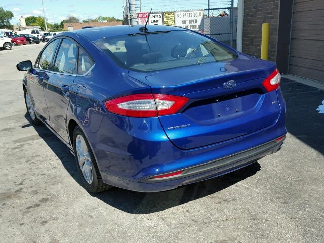 3FA6P0H79FR167687 - 2015 FORD FUSION SE BLUE photo 3