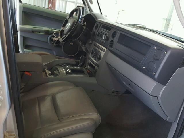 1J8HG48P87C529477 - 2007 JEEP COMMANDER SILVER photo 5