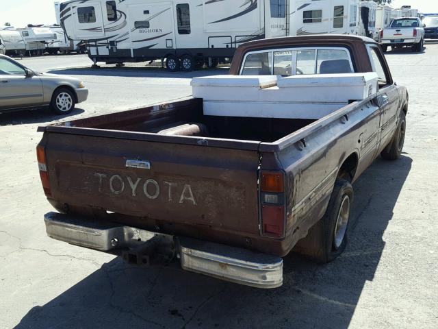 JT4RN44S9B0034887 - 1981 TOYOTA PICKUP / C BROWN photo 4