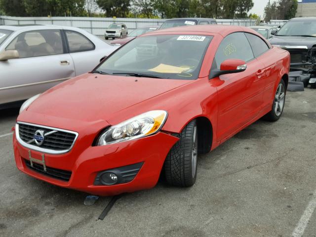 YV1672MC6DJ137119 - 2013 VOLVO C70 T5 RED photo 2