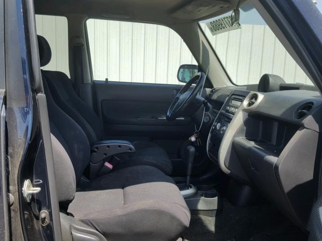 JTLKT324564039030 - 2006 TOYOTA SCION XB BLUE photo 5