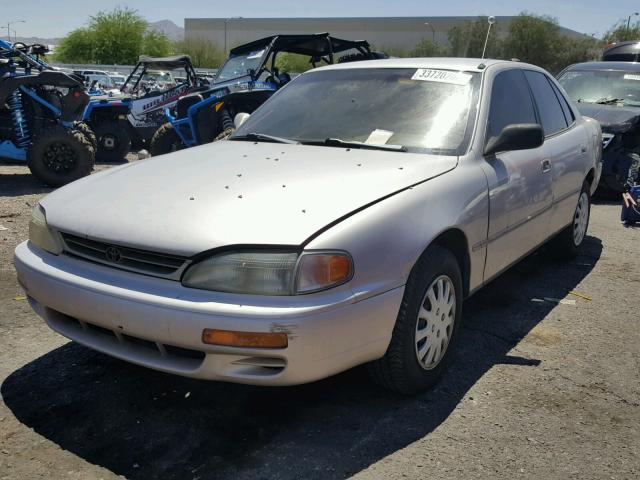 4T1BG12K1TU790510 - 1996 TOYOTA CAMRY DX SILVER photo 2