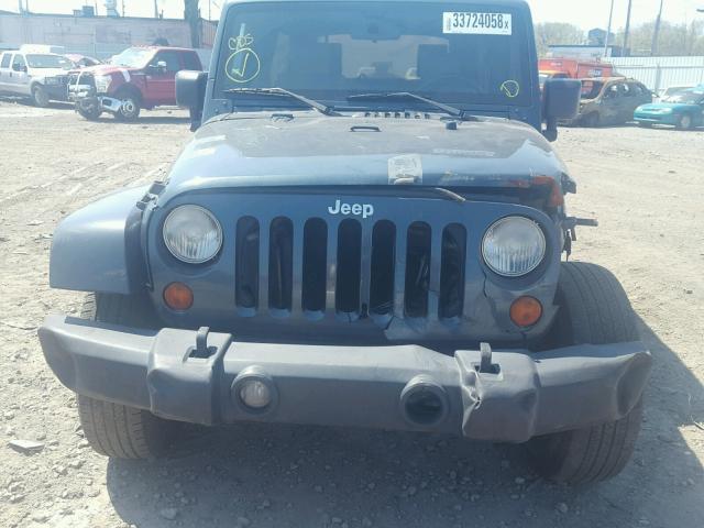 1J4GB591X7L190927 - 2007 JEEP WRANGLER S GRAY photo 9