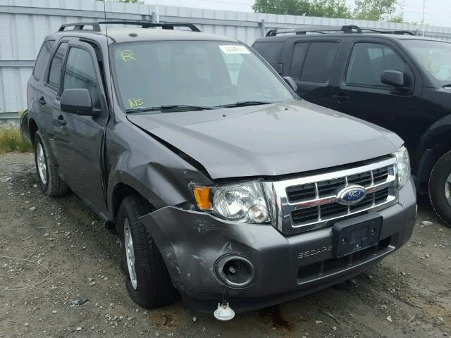 1FMCU0D72BKB61462 - 2011 FORD ESCAPE XLT GRAY photo 1