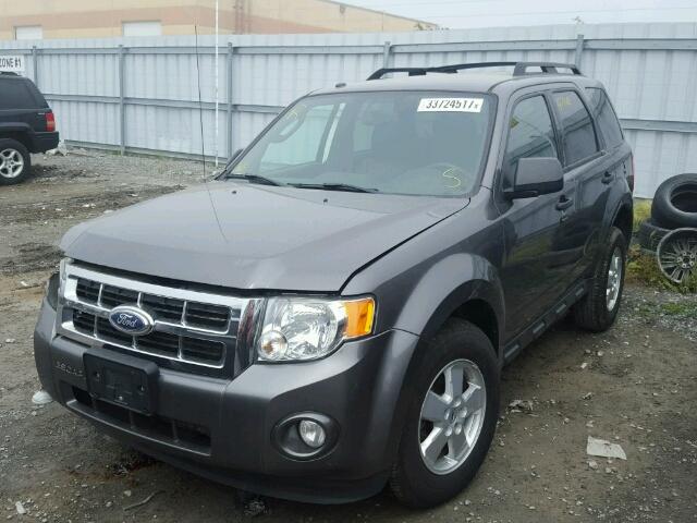 1FMCU0D72BKB61462 - 2011 FORD ESCAPE XLT GRAY photo 2