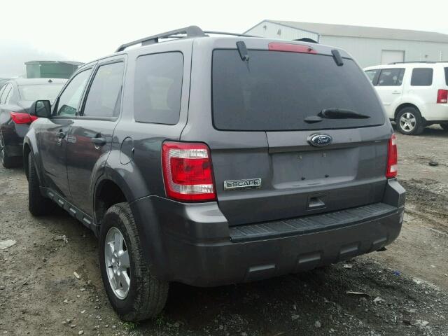 1FMCU0D72BKB61462 - 2011 FORD ESCAPE XLT GRAY photo 3