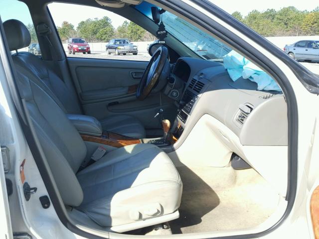 JNKDA31A73T117986 - 2003 INFINITI I35 WHITE photo 5