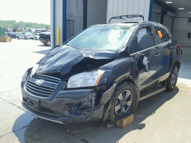 KL7CJLSB0FB087449 - 2015 CHEVROLET TRAX 1LT BLACK photo 2