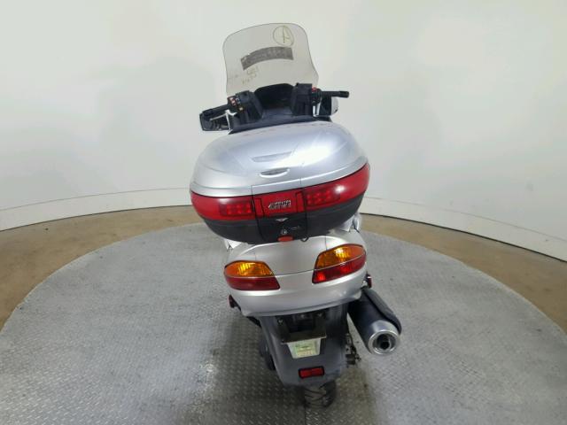 JS1CP51A542101424 - 2004 SUZUKI AN650 K3 SILVER photo 9