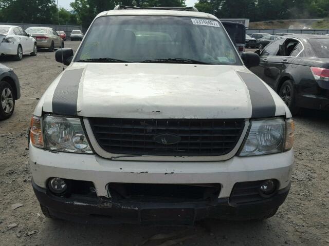 1FMDU75W52ZB78346 - 2002 FORD EXPLORER L WHITE photo 9