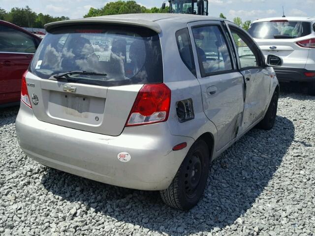 KL1TD62644B168831 - 2004 CHEVROLET AVEO SILVER photo 4