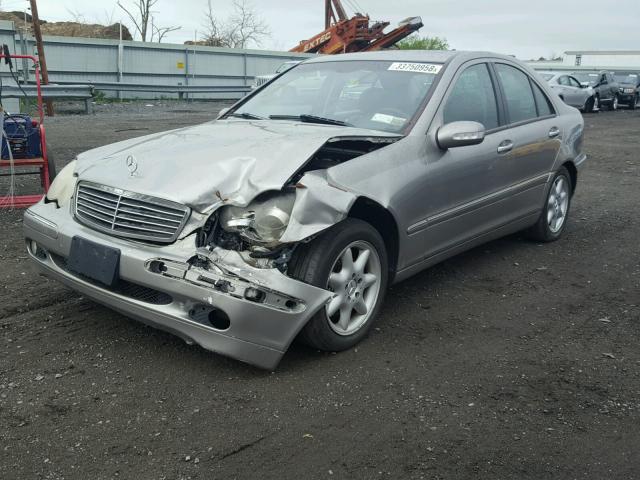 WDBRF81J44F502782 - 2004 MERCEDES-BENZ C 240 4MAT GRAY photo 2