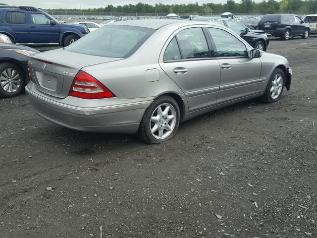 WDBRF81J44F502782 - 2004 MERCEDES-BENZ C 240 4MAT GRAY photo 4