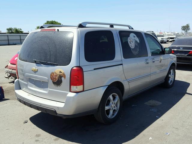 1GNDV33L95D256185 - 2005 CHEVROLET UPLANDER L 银色 照片 4
