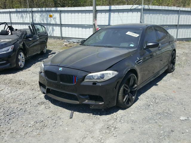 WBSFV9C51DD096039 - 2013 BMW M5 BLACK photo 2