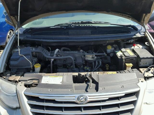 2C8GP64L35R365172 - 2005 CHRYSLER TOWN & COU BEIGE photo 7