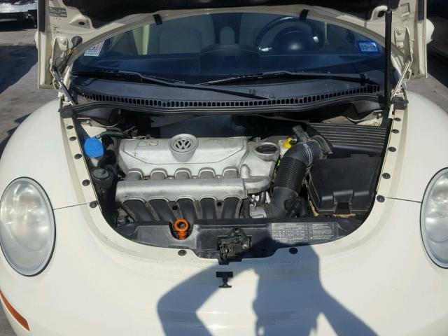 3VWRF31Y89M403324 - 2009 VOLKSWAGEN NEW BEETLE 奶油色 照片 7