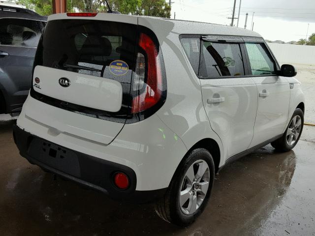 KNDJN2A27J7574363 - 2018 KIA SOUL WHITE photo 4