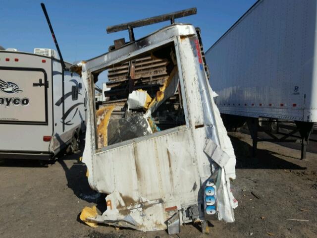 1UYVS2535FM112410 - 2015 UTILITY REEFER WHITE photo 8