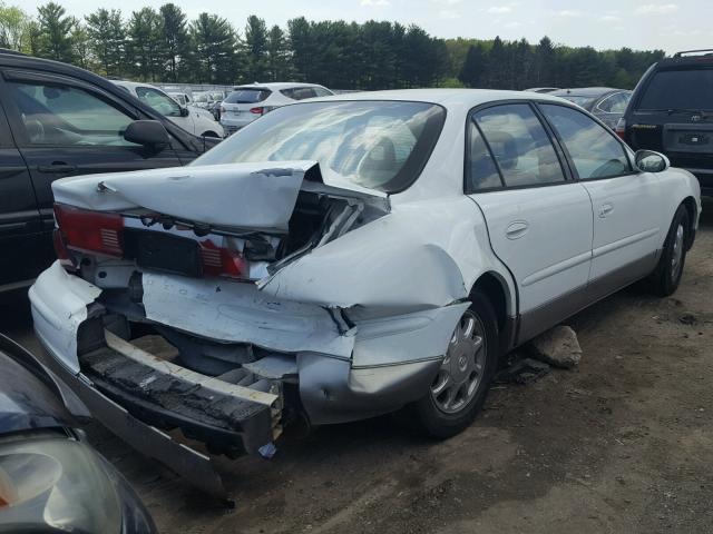 2G4WF5217W1545570 - 1998 BUICK REGAL GS WHITE photo 4