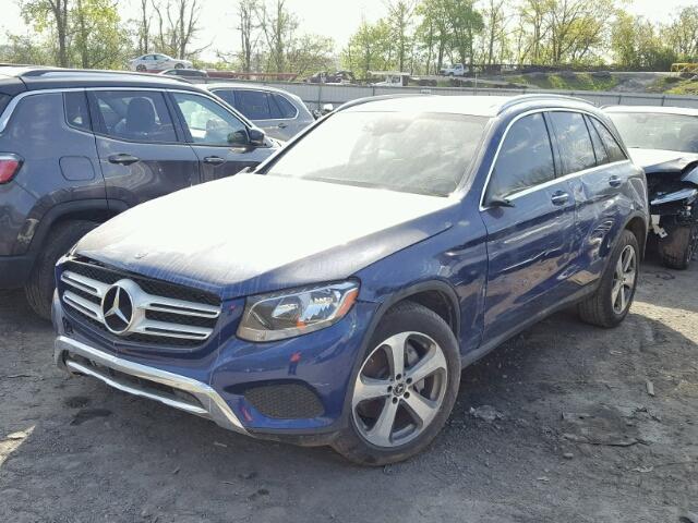 WDC0G4JB9JV018675 - 2018 MERCEDES-BENZ GLC 300 BLUE photo 2