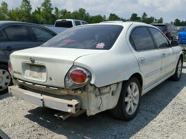 JN1DA31D42T428773 - 2002 NISSAN MAXIMA GLE WHITE photo 4