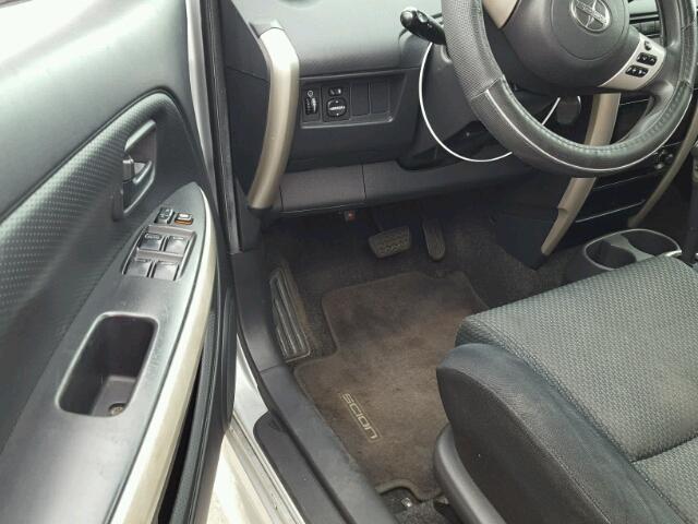 JTKKT624260144623 - 2006 TOYOTA SCION XA SILVER photo 9