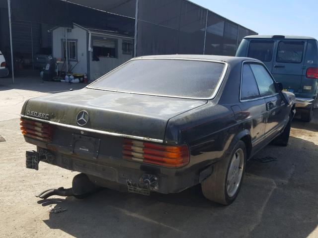 WDBCA45E8LA518070 - 1990 MERCEDES-BENZ 560 SEC BLACK photo 4