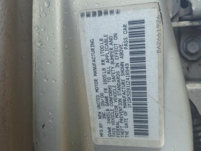 1Y1SK52811Z418949 - 2001 CHEVROLET GEO PRIZM SILVER photo 10