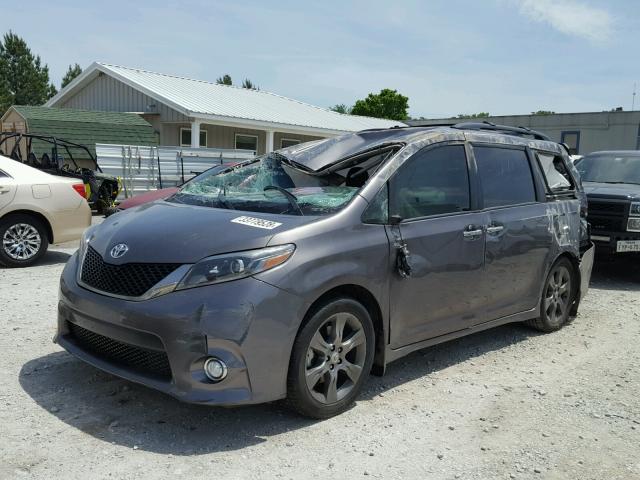 5TDXK3DC8GS727778 - 2016 TOYOTA SIENNA SE BLACK photo 2