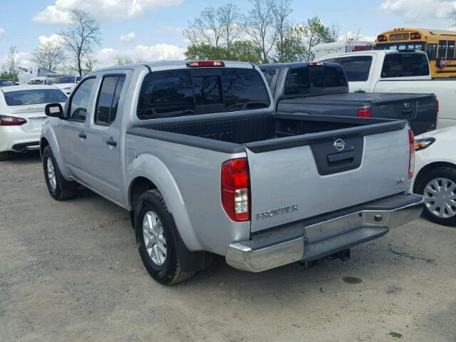 1N6AD0ER7JN722423 - 2018 NISSAN FRONTIER S SILVER photo 3