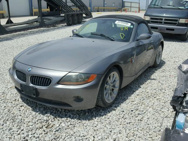 4USBT33514LR68079 - 2004 BMW Z4 2.5 GRAY photo 2