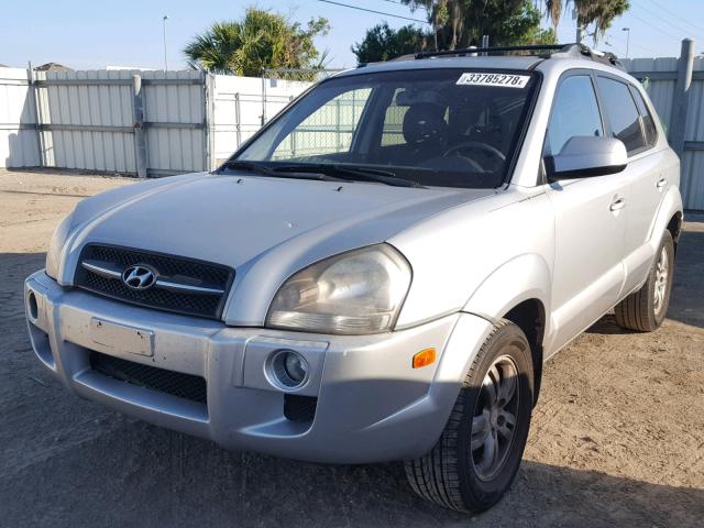 KM8JN12D08U913482 - 2008 HYUNDAI TUCSON SE SILVER photo 2