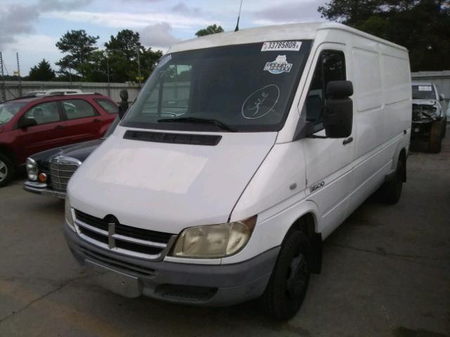 WD0PD444865967904 - 2006 DODGE SPRINTER 3 WHITE photo 2