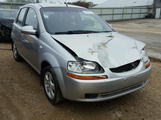 KL1TD62645B306580 - 2005 CHEVROLET AVEO BASE Gümüş foto 1