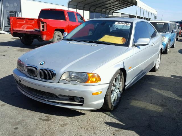 WBABN53453PH02476 - 2003 BMW 330 CI SILVER photo 2