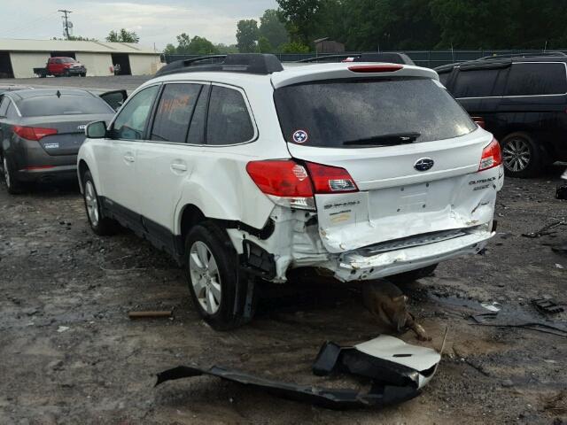 4S4BRBCC3B3401524 - 2011 SUBARU OUTBACK 2. WHITE photo 3