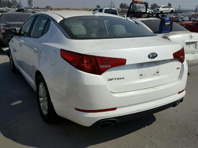 KNAGM4A74C5281715 - 2012 KIA OPTIMA LX WHITE photo 3