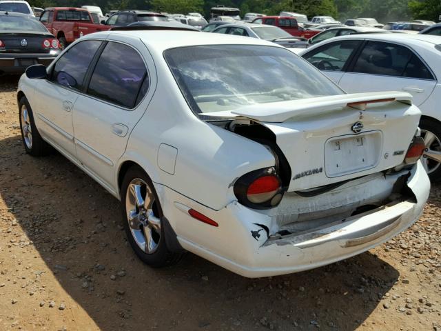 JN1CA31D61T815996 - 2001 NISSAN MAXIMA GXE WHITE photo 3