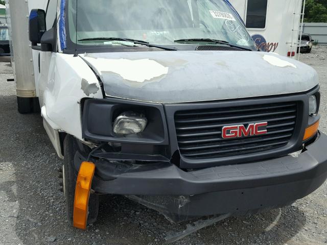 1GDJG31C581909038 - 2008 GMC SAVANA CUT WHITE photo 9