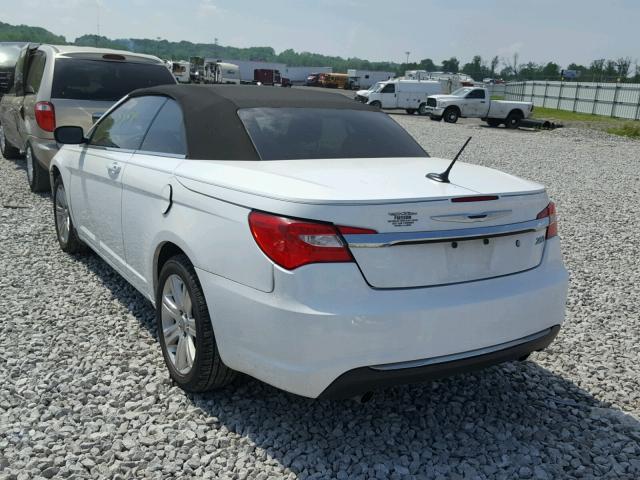 1C3BC2EG6BN582651 - 2011 CHRYSLER 200 TOURIN WHITE photo 3