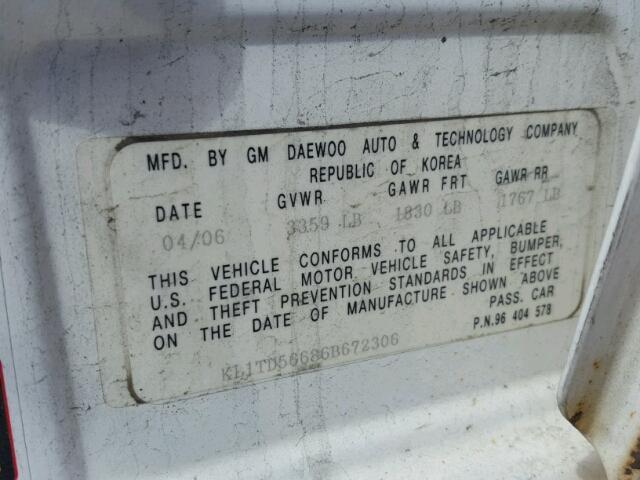 KL1TD56686B672306 - 2006 CHEVROLET AVEO BASE Ақ фото 10