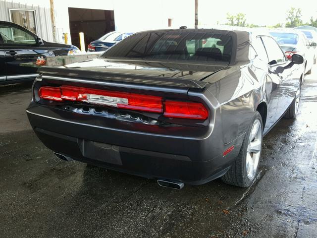 2C3CDYAG5EH203226 - 2014 DODGE CHALLENGER GRAY photo 4