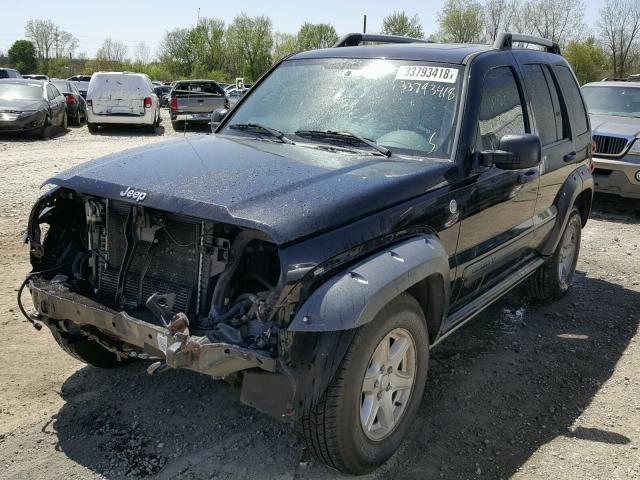 1J4GL38K15W726557 - 2005 JEEP LIBERTY RE BLACK photo 2